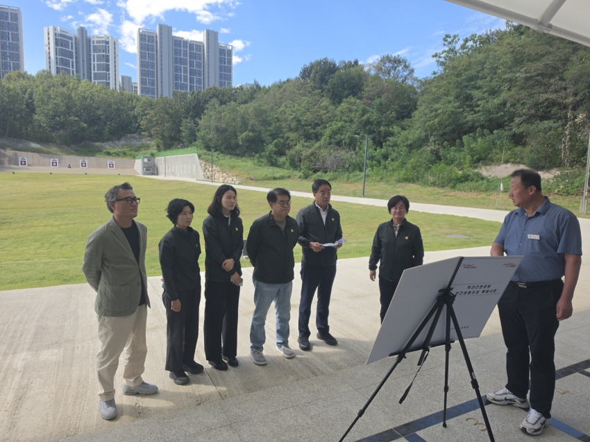 포항시의회 건설도시위원회, 주요 사업 현장 찾아 추진상황 점검_1번째 사진